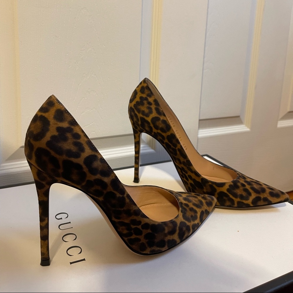 Gianvito Rossi heels 105MM. Size-10.5 perfect for 9.
